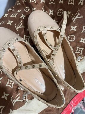 Lucky Brand Cream Studded Mary Jane Flats
